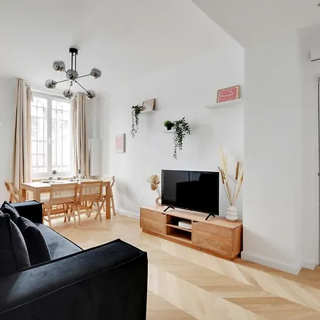 Spacieux Cosy -2br 8p-pl De La Nation